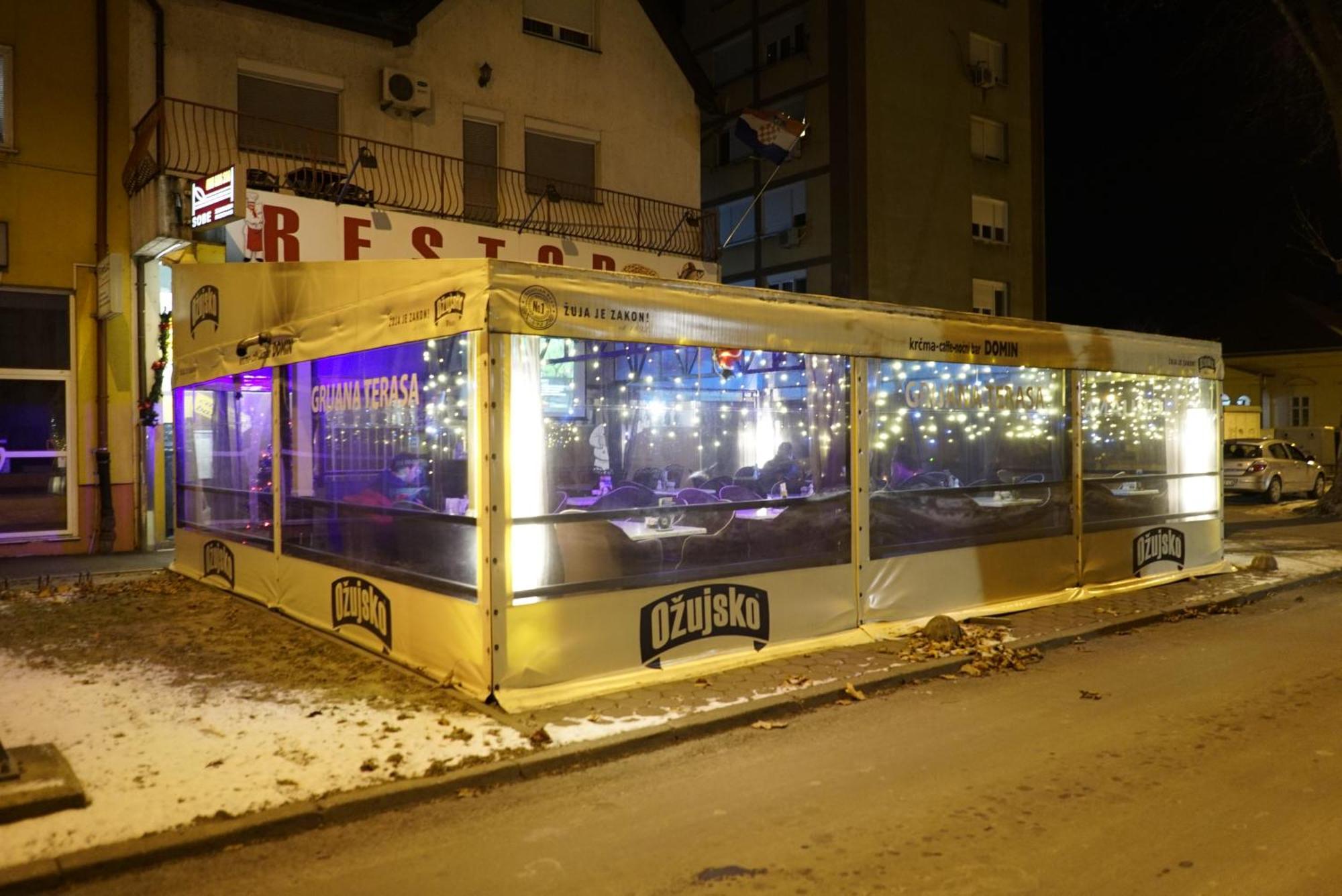 Domin Osijek Hotel Bagian luar foto